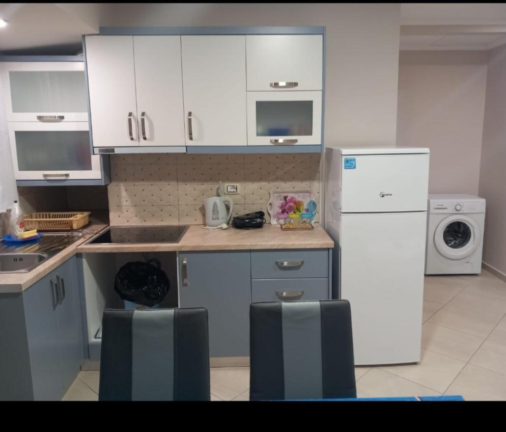 Eleana'S Apartament Sarandë 外观 照片