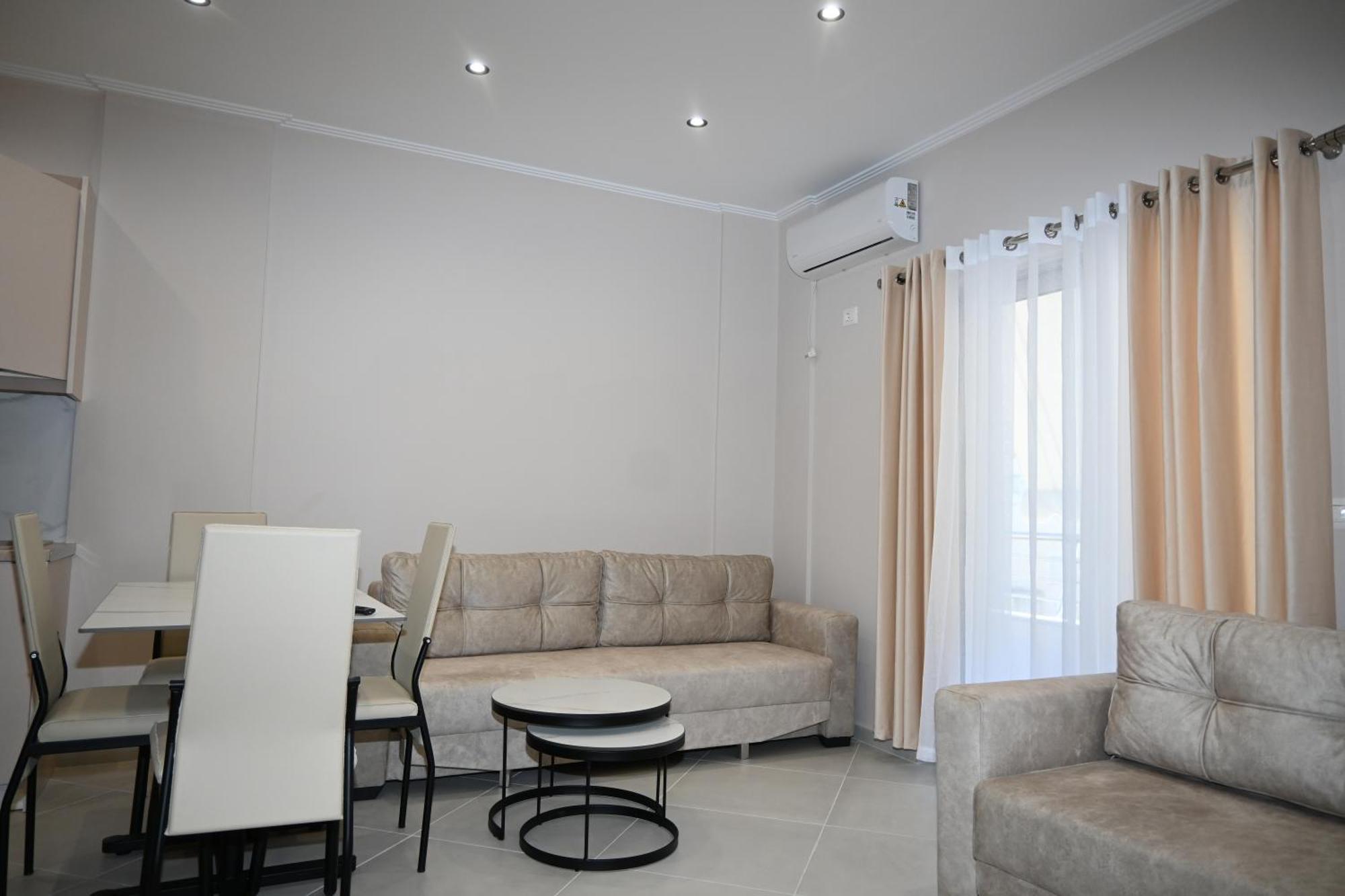 Eleana'S Apartament Sarandë 客房 照片