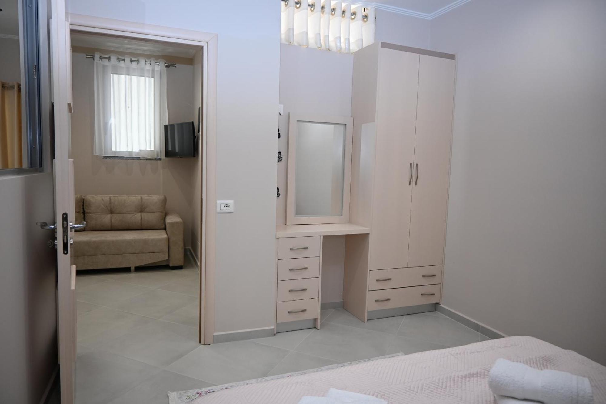 Eleana'S Apartament Sarandë 客房 照片