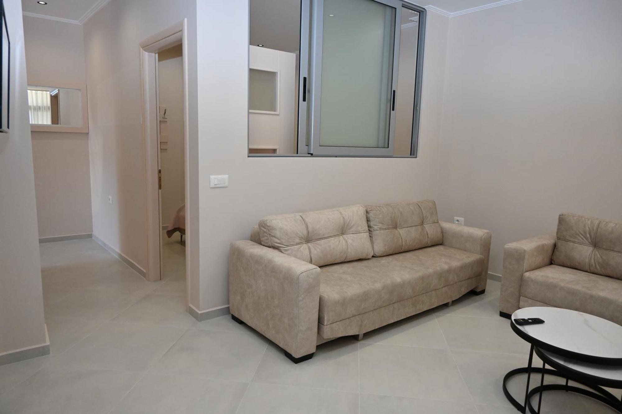 Eleana'S Apartament Sarandë 客房 照片
