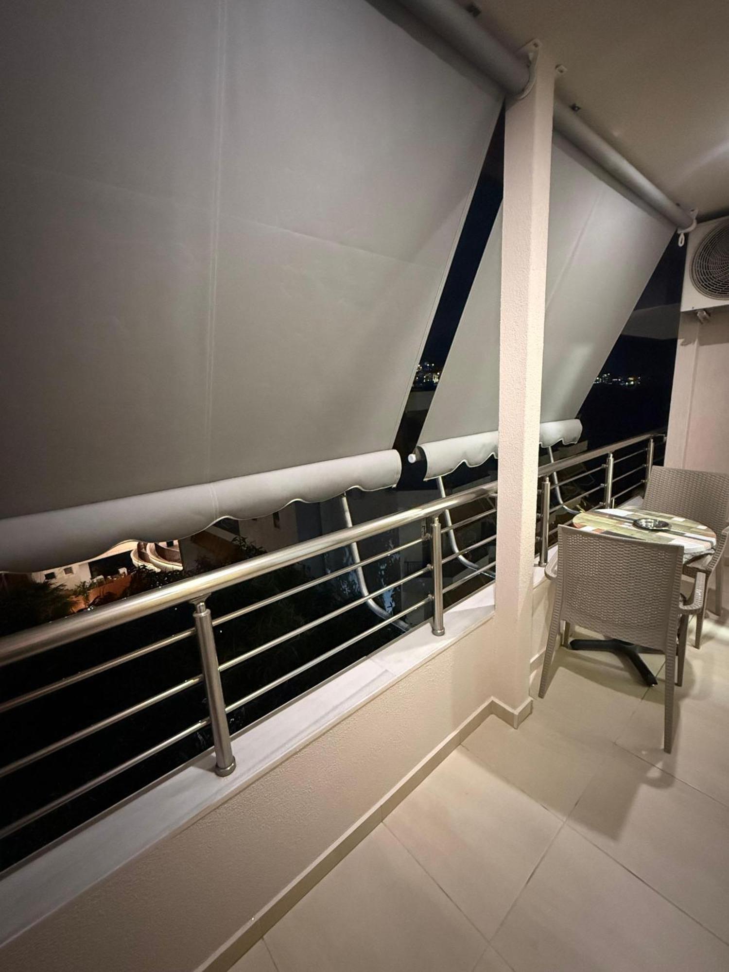 Eleana'S Apartament Sarandë 外观 照片