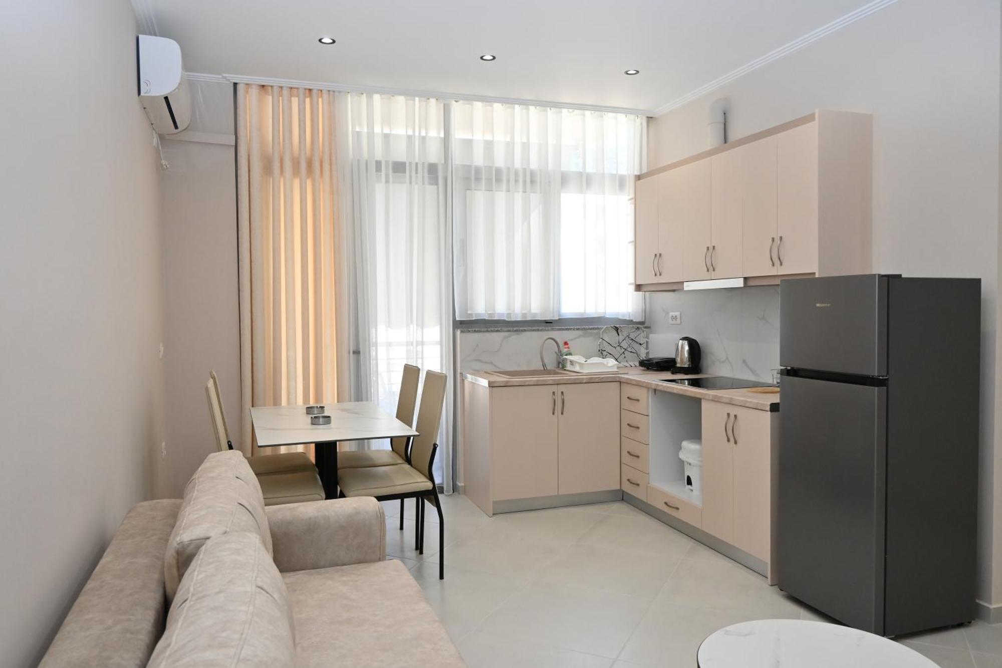 Eleana'S Apartament Sarandë 外观 照片