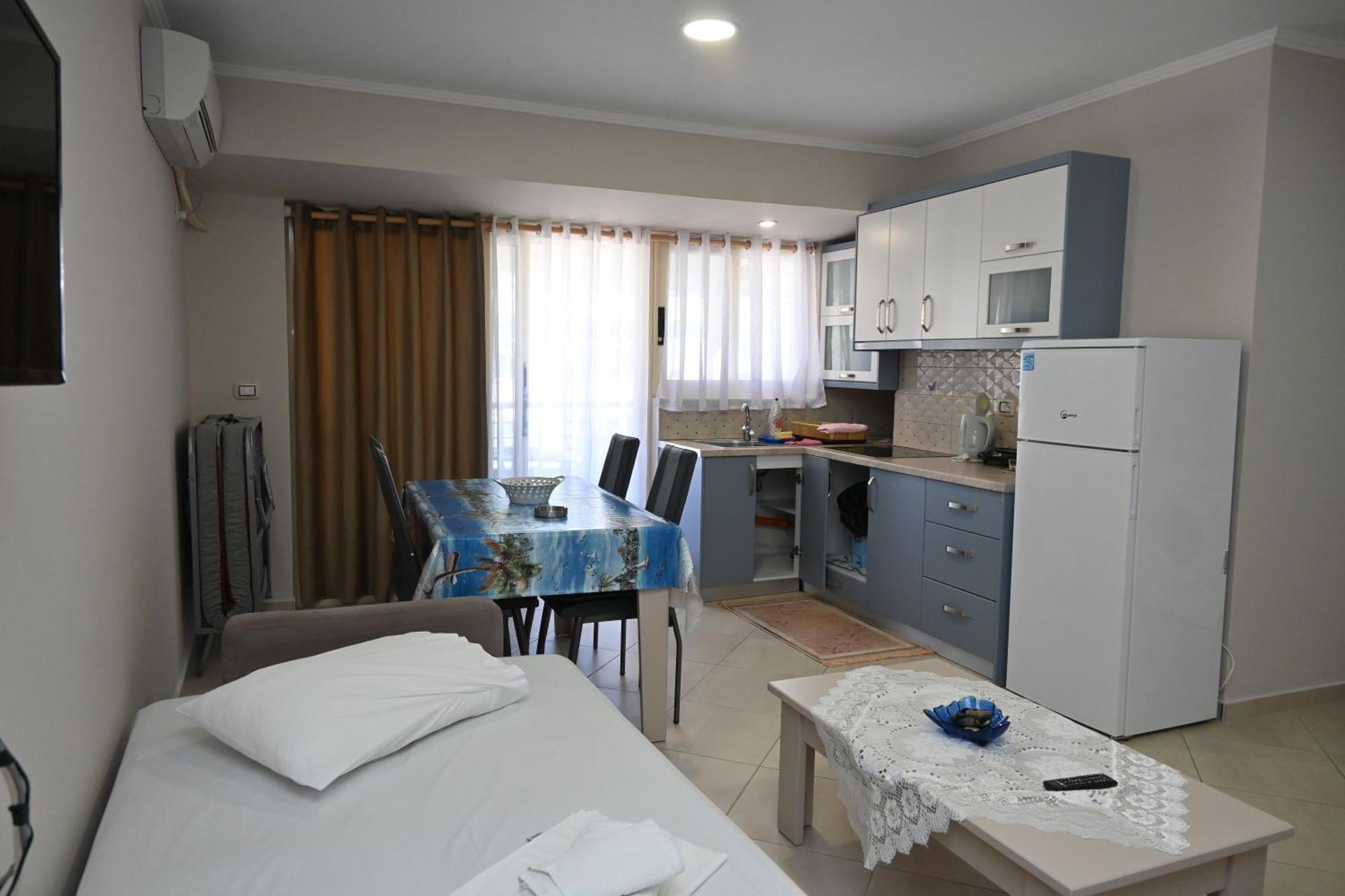 Eleana'S Apartament Sarandë 外观 照片